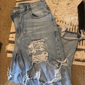 ripped mom jeans 18R